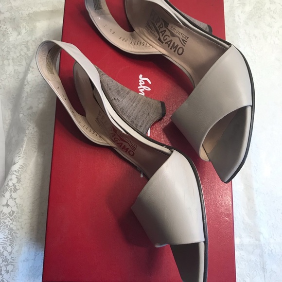 Ferragamo Slingback Sanders-Grey Leather-size6.5 - Picture 7 of 8